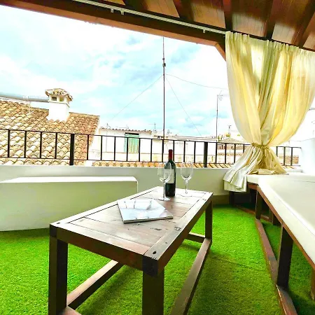Casa De Pueblo En El Centro De Estepona, Plaza De Las Flores * Эстепона