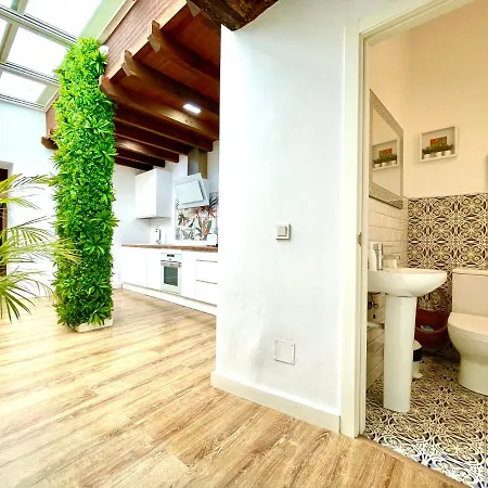 Casa De Pueblo En El Centro De Estepona, Plaza De Las Flores Vakantiehuis
