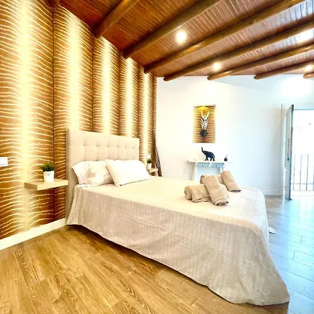 Дом отдыха Casa De Pueblo En El Centro De Estepona, Plaza De Las Flores Эстепона