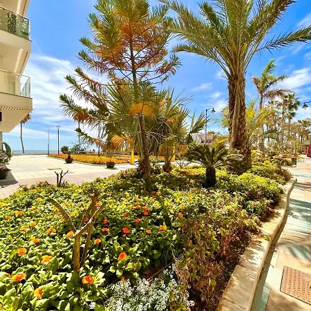 Casa De Pueblo En El Centro De Estepona, Plaza De Las Flores Эстепона