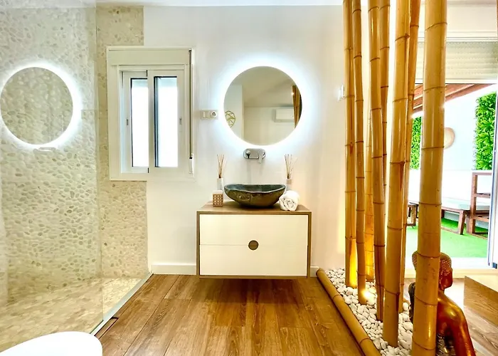 Casa De Pueblo En El Centro De Estepona, Plaza De Las Flores