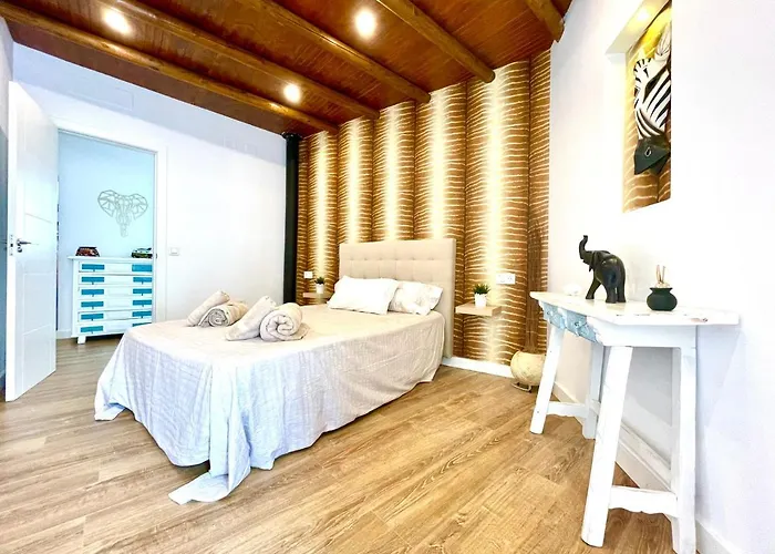 Casa De Pueblo En El Centro De Estepona, Plaza De Las Flores إِستيبونا