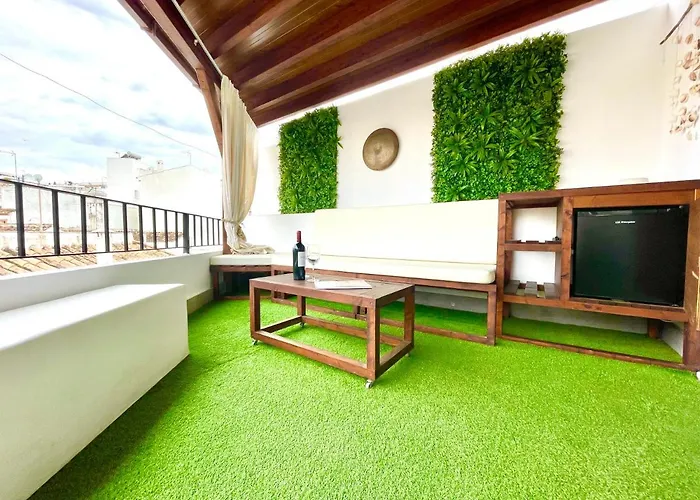 Casa De Pueblo En El Centro De Estepona, Plaza De Las Flores