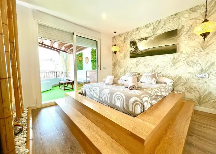 Casa De Pueblo En El Centro De Estepona, Plaza De Las Flores