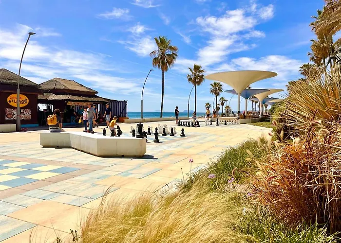 Casa De Pueblo En El Centro De Estepona, Plaza De Las Flores بيت للعطل إِستيبونا